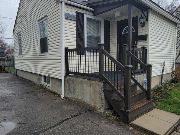 149 Crerar Ave, Ottawa, ON K1Z 7P4