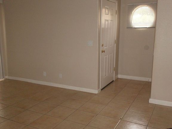 4th image of 2974 Junpr Hill Blvd Unit 204