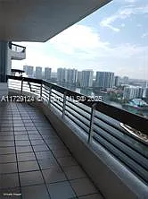 2 bed, 2.5 bath, 1365 sqft, $3,100 — Photo 4