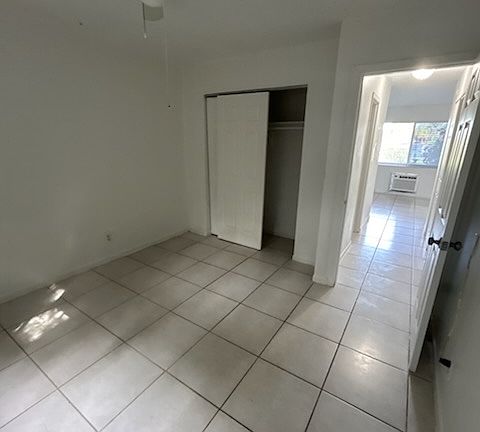 2nd image of 2310 Pierce St APT 1