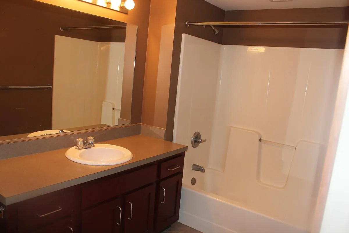 940 Monroe Avenue NW — Photo 2