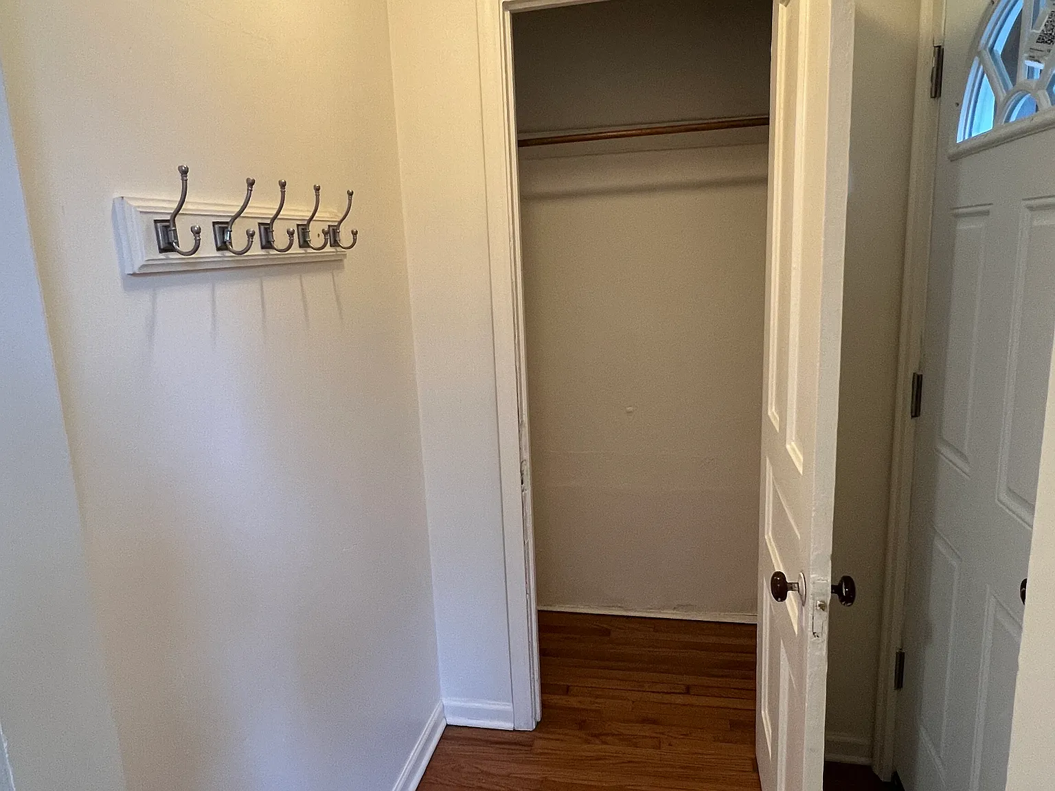 1 bed, 850 sqft, $1,430 — Photo 4