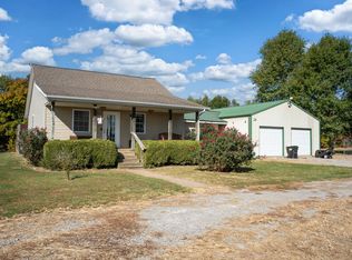 205 Tate Rd, Raleigh, IL 62977
