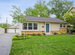 3004 Falcon Ct W, Rolling Meadows, IL 60008