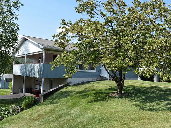 3rd image of 706 Mill St