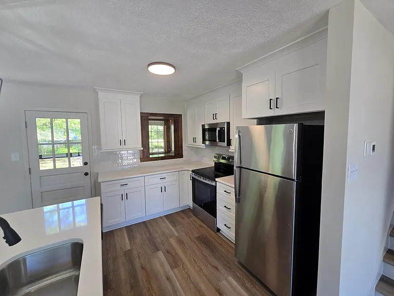 1819 Cawdor Dr — Photo 9