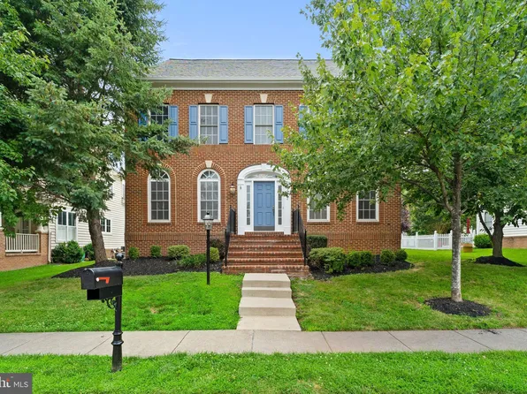 42652 Legacy Park Dr, Ashburn, VA 20148