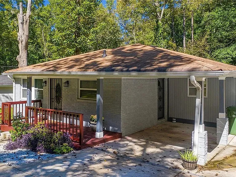 3052 Browns Mill Rd SE — Photo 41