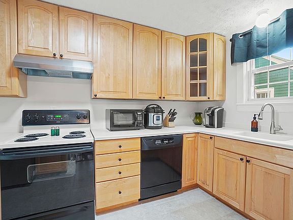 4th image of 505 Wolfe St