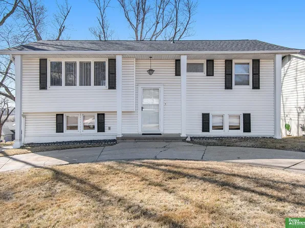 7410 S 50th St, Bellevue, NE 68157