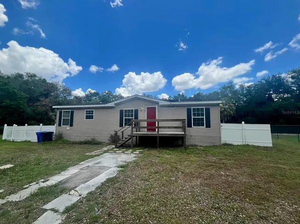704 Klinger Ct, Tampa, FL 33619