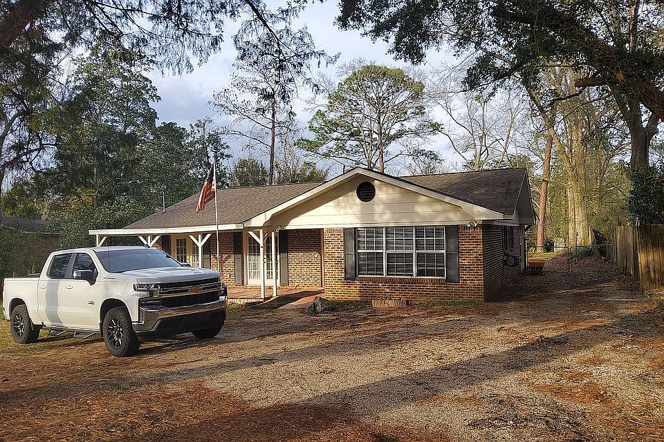 1st image of 4505 Brentwood Dr