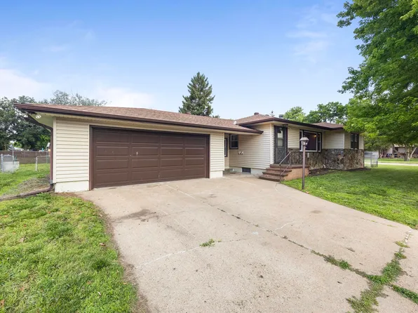 720 N 30th St, Council Bluffs, IA 51501
