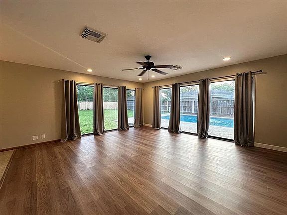 5th image of 12139 Huntington Park Dr