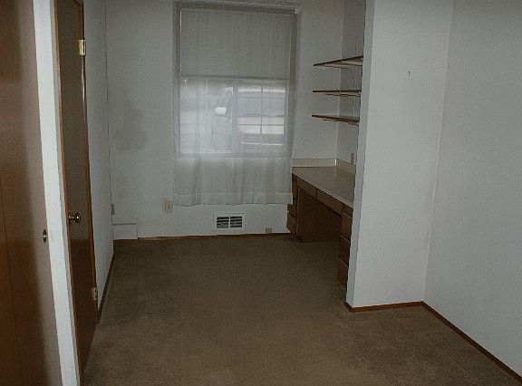 3rd image of 11426 209th Avenue Ct E
