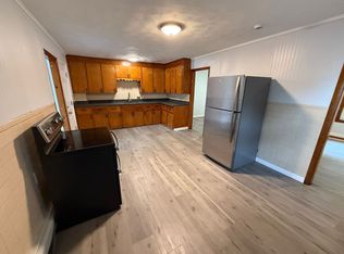 59 Cross St #1R, Southbridge, MA 01550