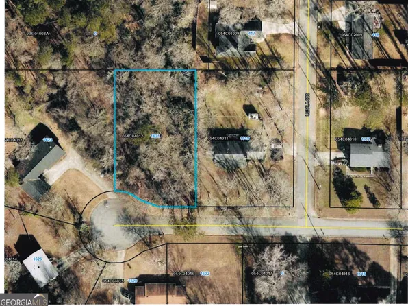 1621 Pinebrook Dr, Griffin, GA 30224