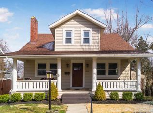 208 E Como Ave, Columbus, OH