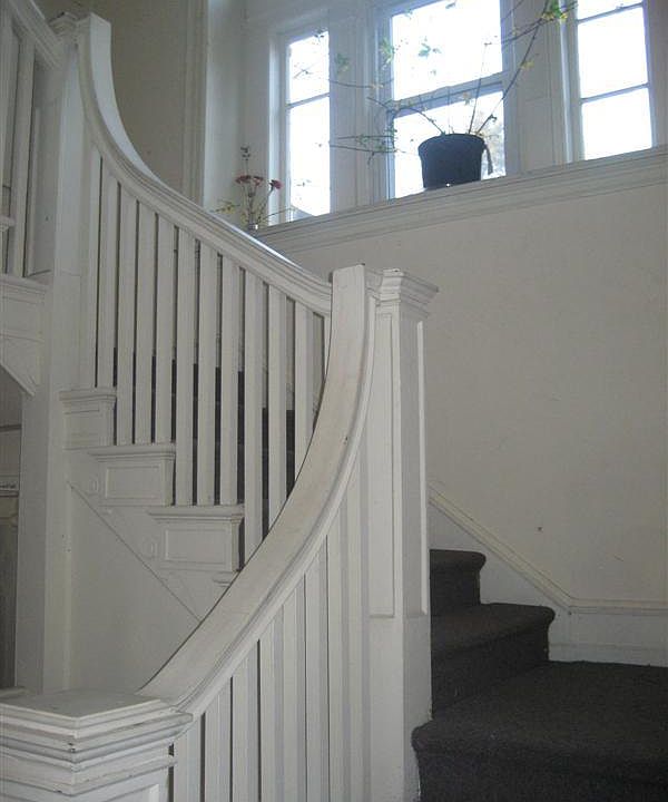 1st image of 229 W Harvey St #7