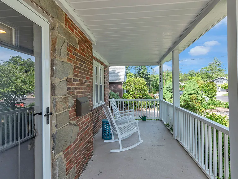 247 Lawnside Ave — Photo 17