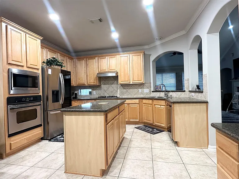 17815 Gables Bend Dr — Photo 8