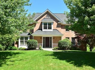 201 Scotch Pine Ct, Gibsonia, PA