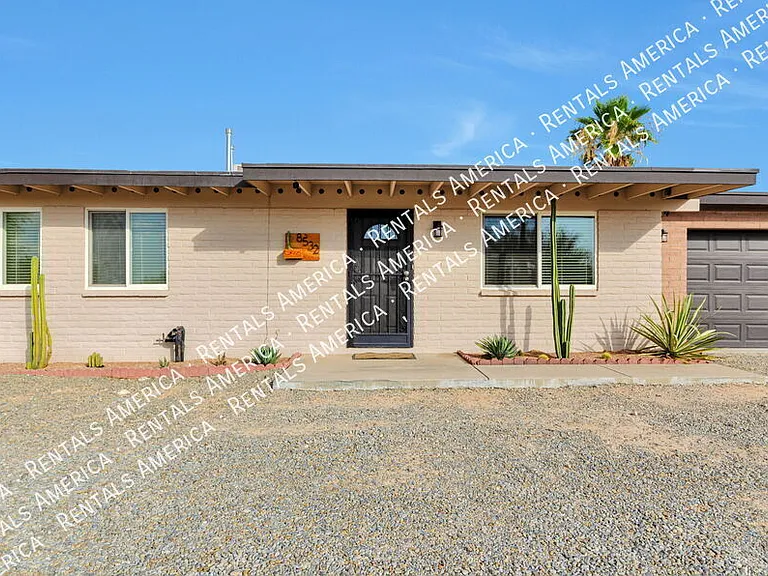8532 N Rancho Catalina Dr — Photo 5