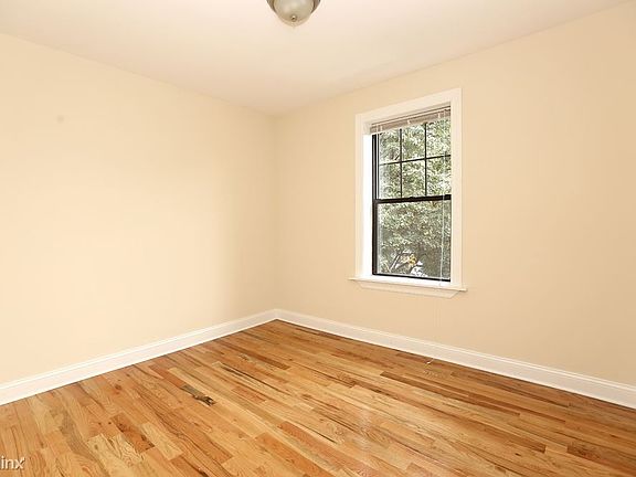 5th image of 3904 N Janssen Ave APT 3A