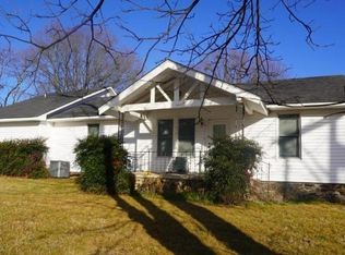 1200 N 24th St, Van Buren, AR 72956