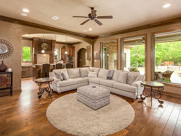 4th image of 3325 Mojave Canyon Dr
