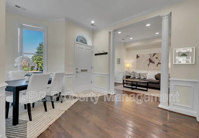 901 N Carolina Ave SE #2 — Photo 3