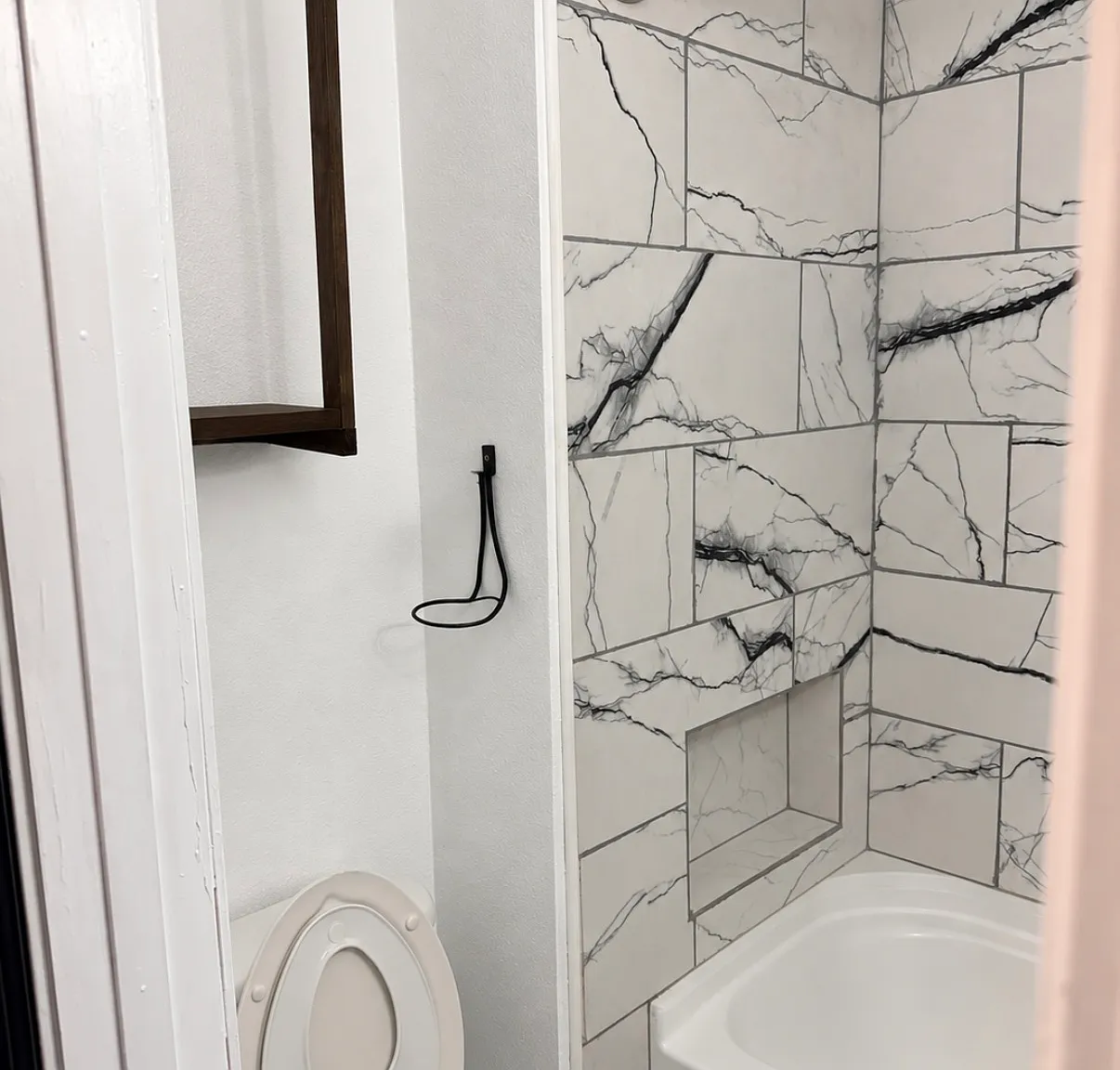 2 bed, 1.5 bath, 825 sqft, $1,100 — Photo 4