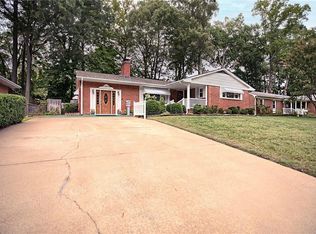 305 Ilene Dr, Newport News, VA 23608