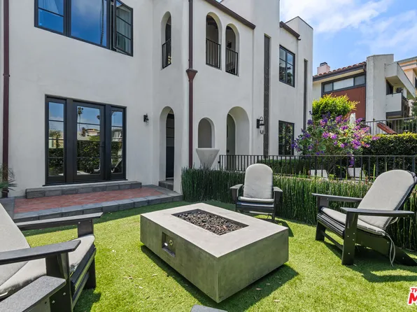 928 Lincoln Blvd #A, Santa Monica, CA 90403