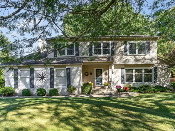 960 Canterbury Dr, Saginaw, MI 48638