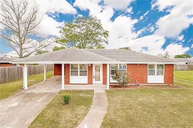 2nd image of 2913 Dauterive Dr