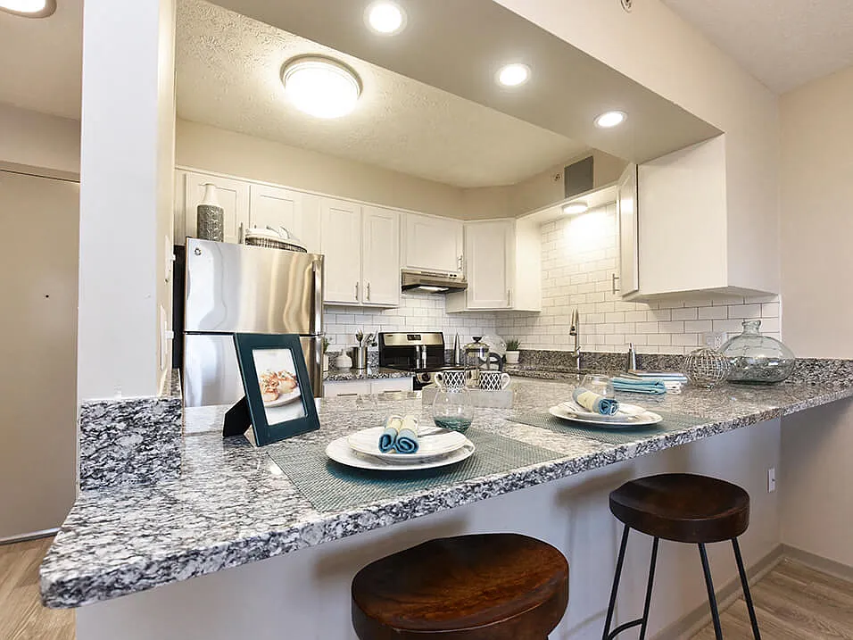 Icon Apartments — Photo 4