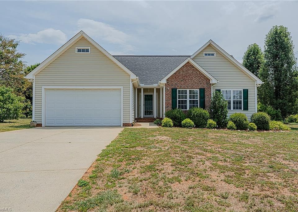 1st image of 501 Casey Ln