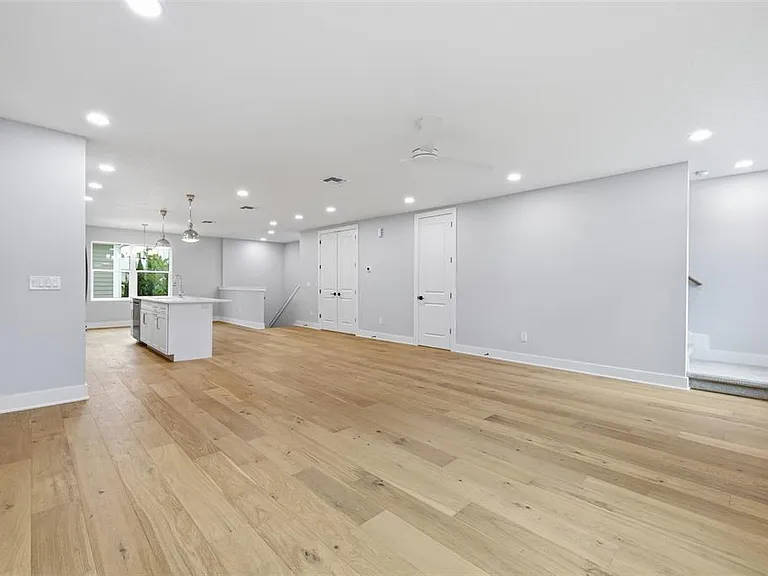 4208 W Carmen St #C — Photo 16