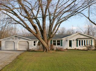 3228 N Hermitage Rd, Transfer, PA 16154