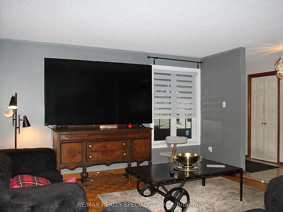 5th image of 31 Laburnham Ave