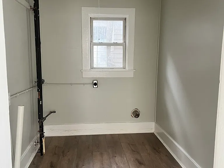 1004 Oak St #1 — Photo 5