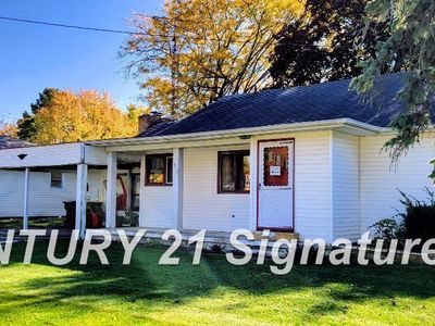 612 Sunnyside Dr, Chesaning, MI, 48616
