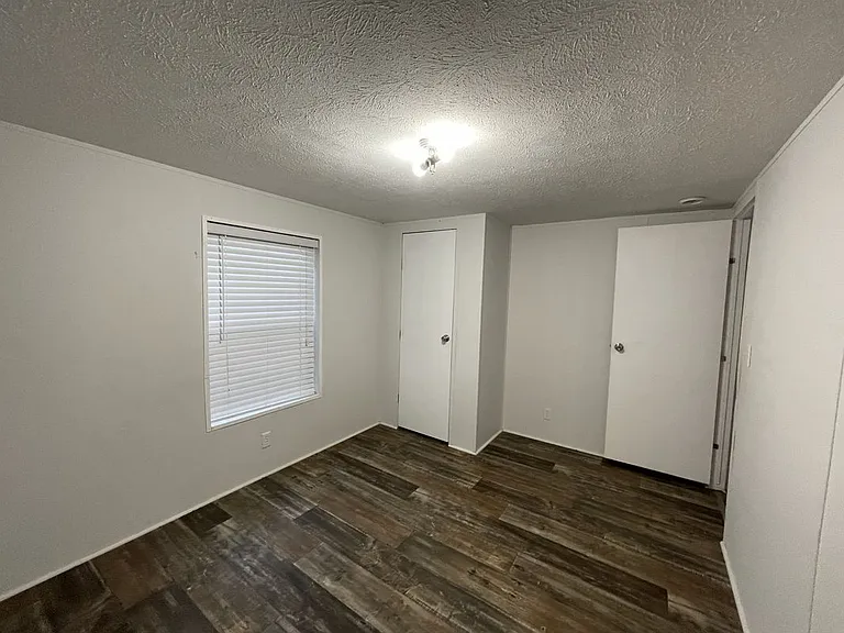 10025 E Georgia #136 — Photo 7