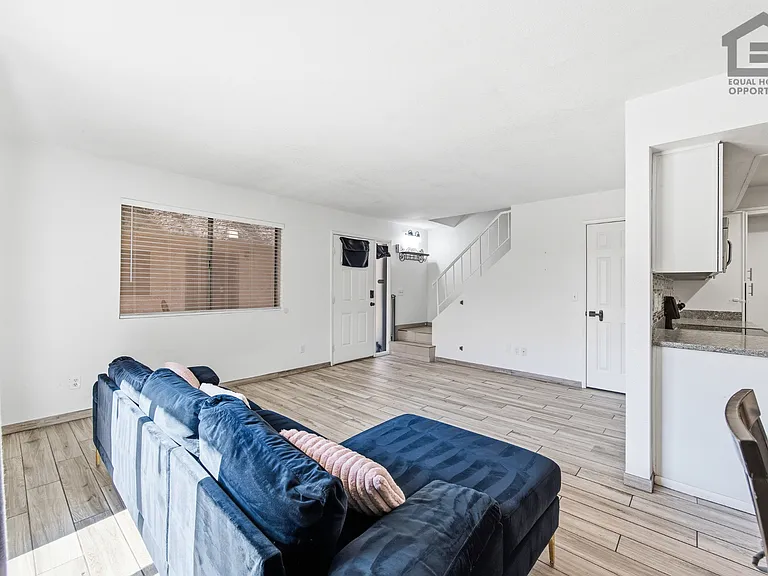 6011 W Townley Ave — Photo 19