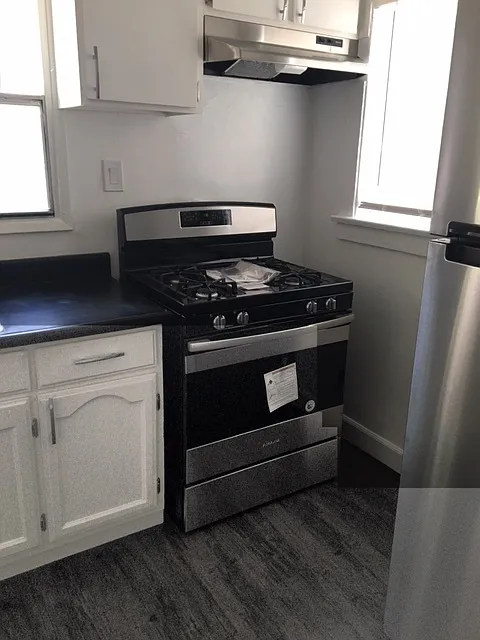 1631 Burlington LLC - "Burlington Bungalows" — Photo 3