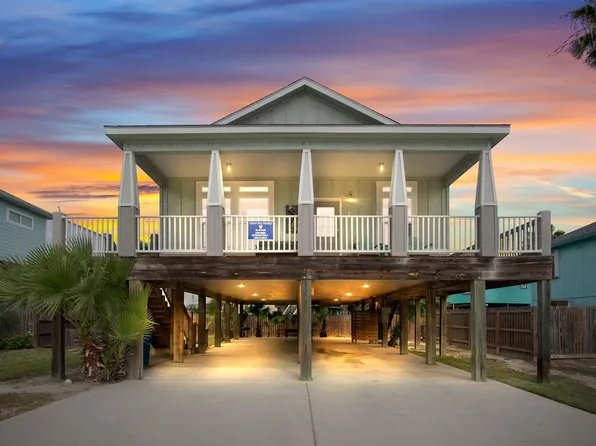 618 Dolphin Cir, Port Aransas, TX 78373