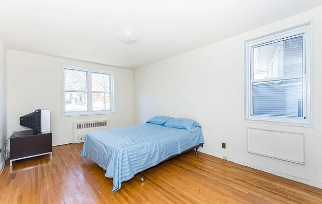 Sold by Re/Max In The City | media 3