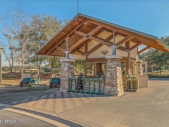 4th image of 204 PINEHURST POINTE Drive