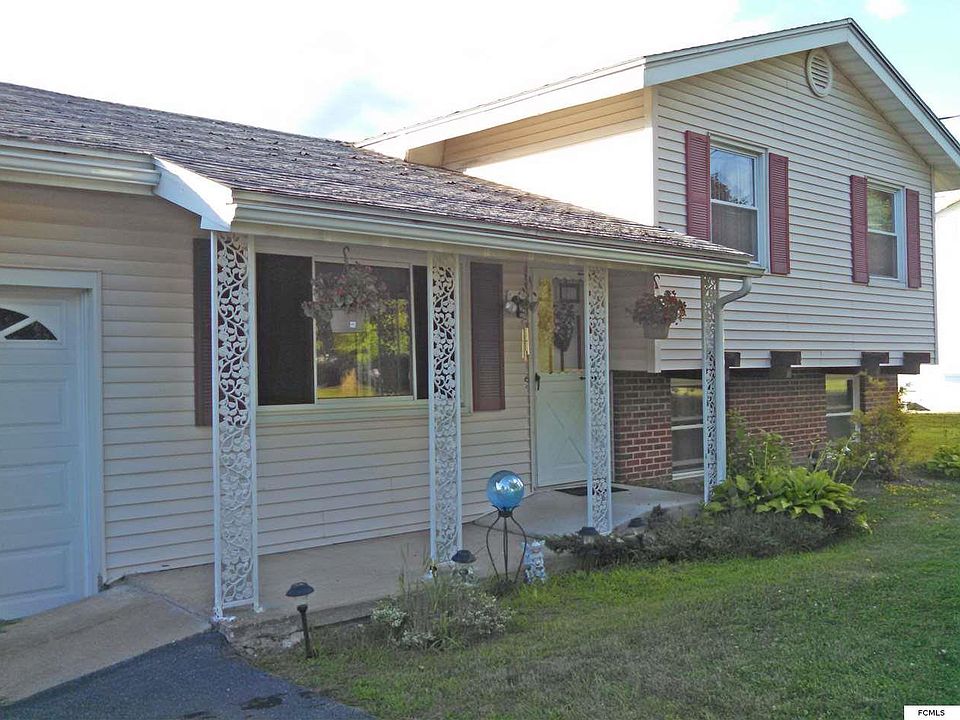 1st image of 7 Abel Dr